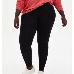 TORRID FULL LENGTH SIGNATURE WAIST PREMIUM LEGGING